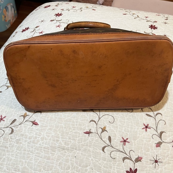 LOUIS VUITTON ALMA MM HANDBAG - Picture 3 of 11